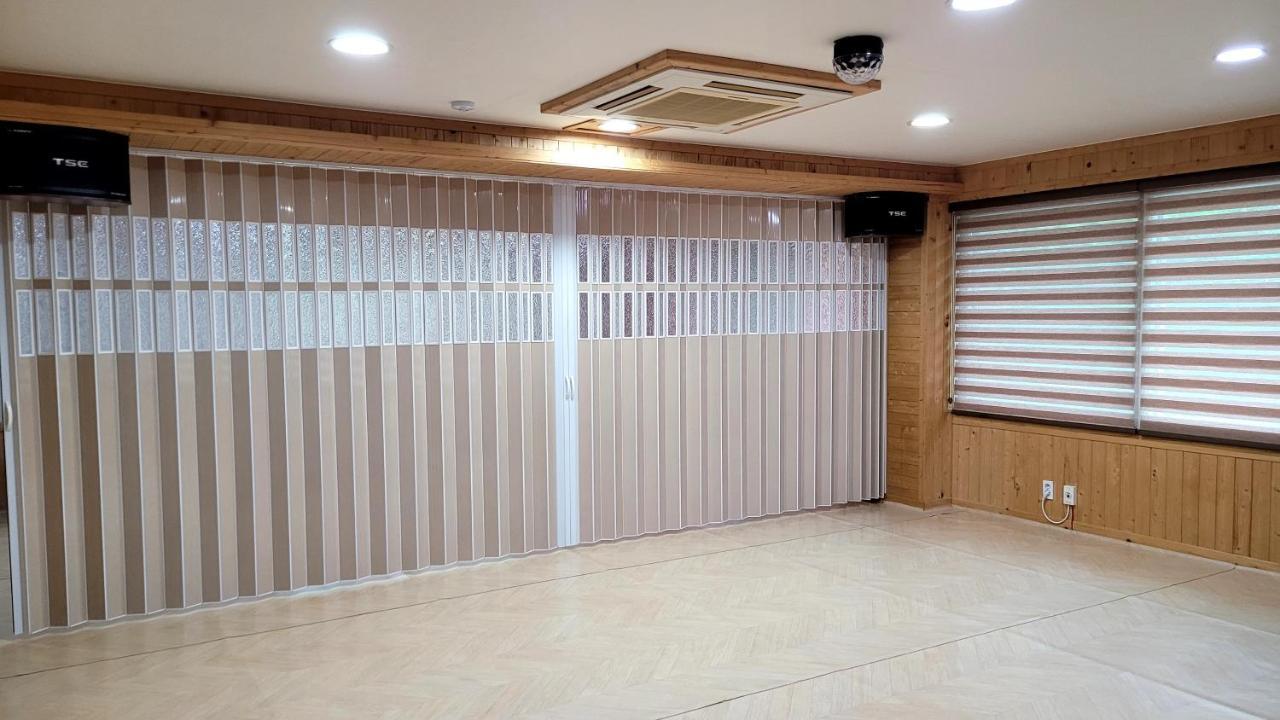Rg Pension Hadong Exterior photo